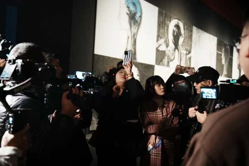 第三届济南国际双年展媒体采访现场 07